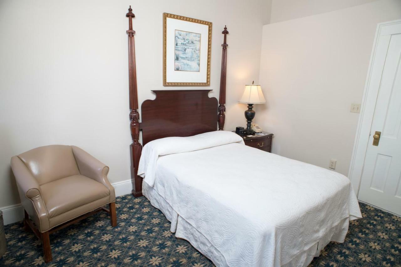 Middlebury Inn Ngoại thất bức ảnh