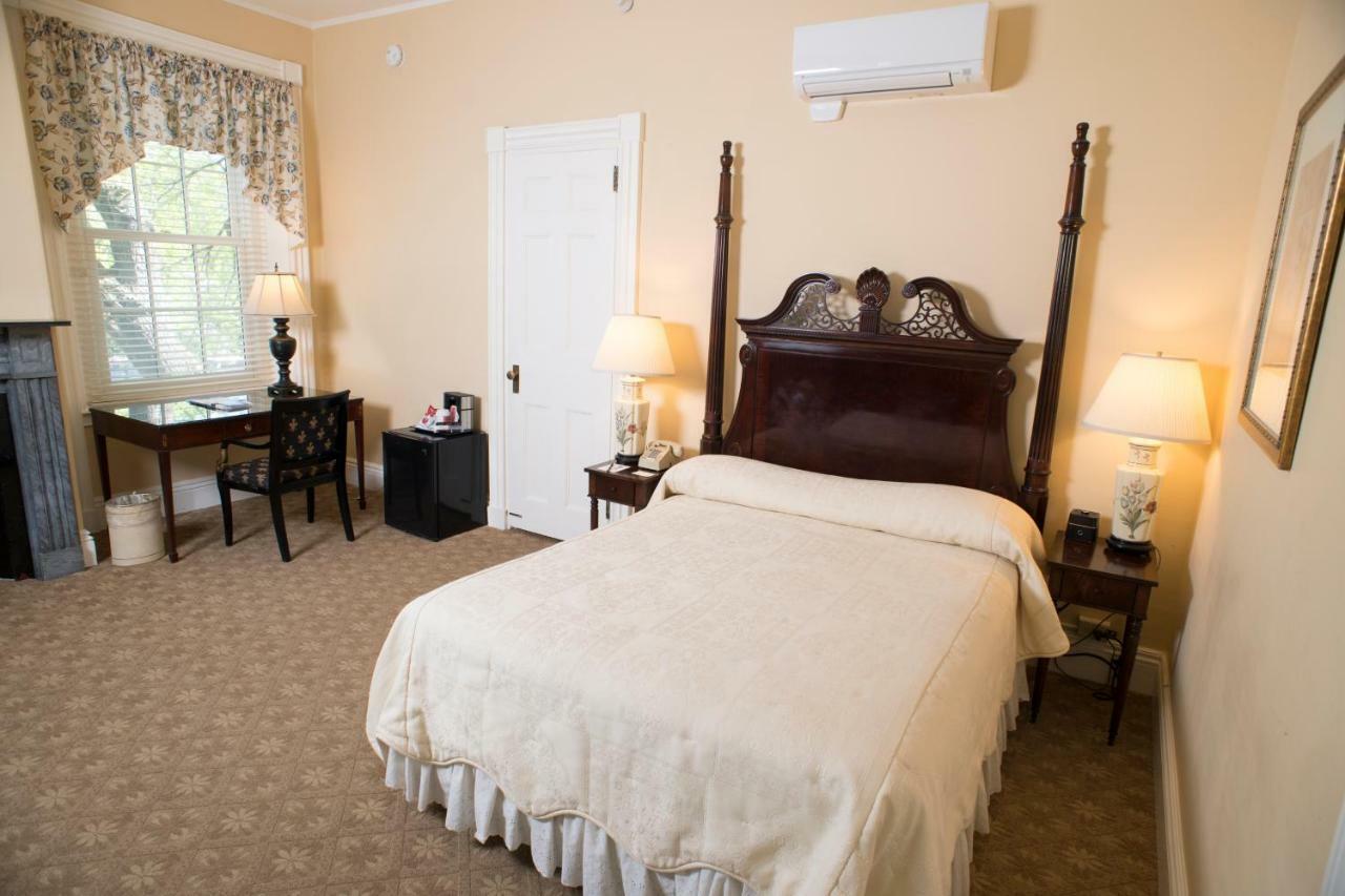 Middlebury Inn Ngoại thất bức ảnh